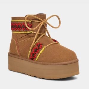UGG mini II braid platform